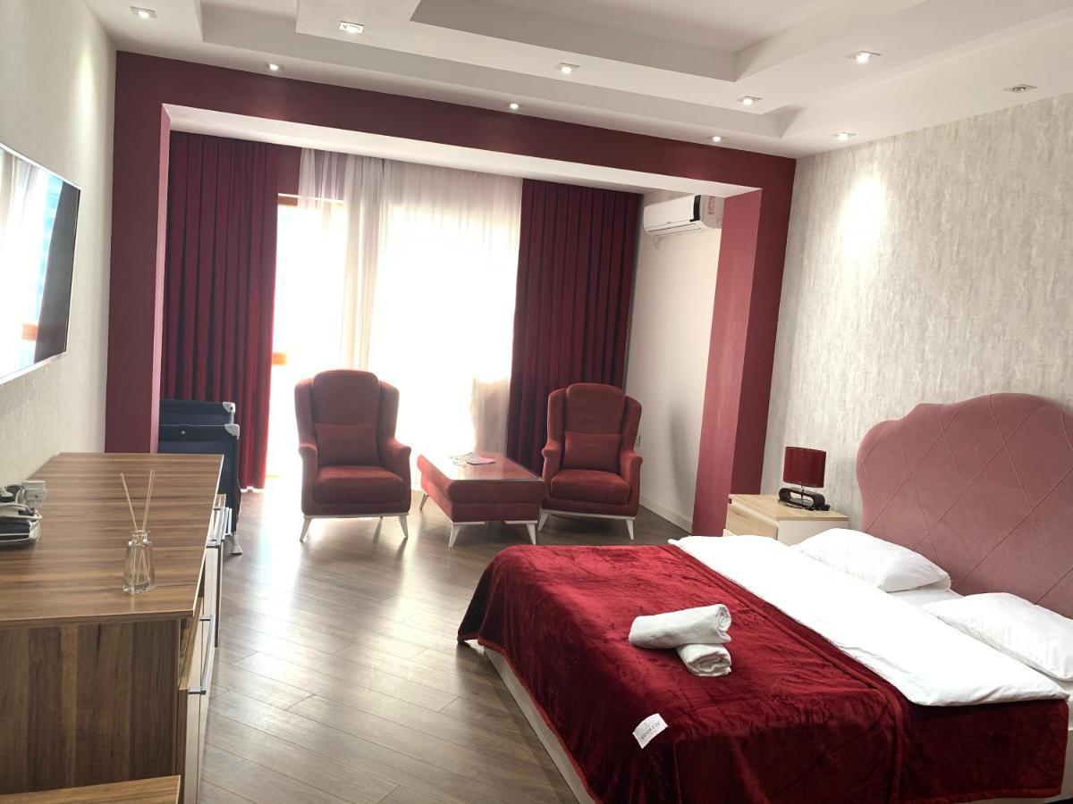 Park Azure Apartment Deluxe 2 Bedroom บากู ภายนอก รูปภาพ