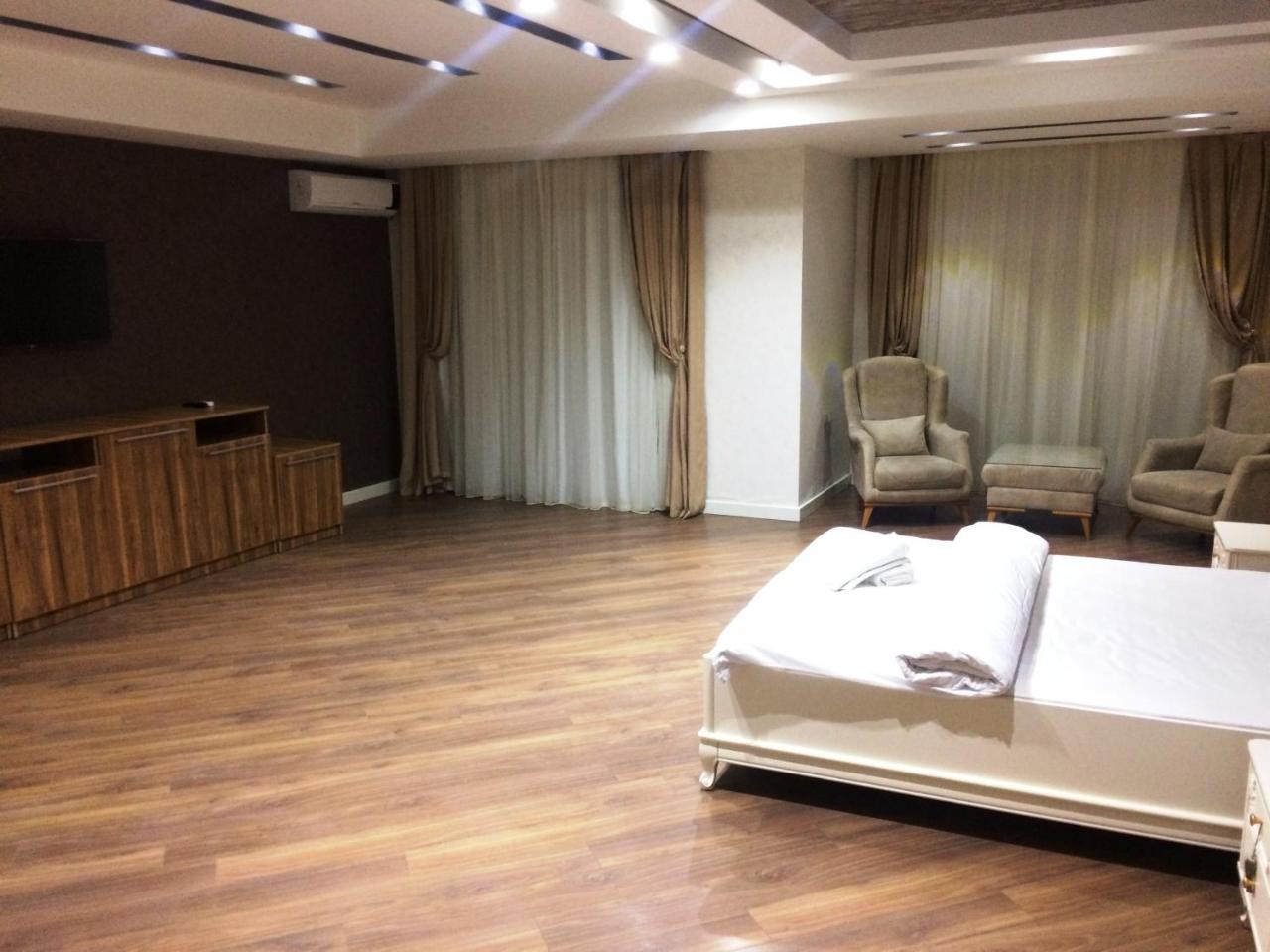 Park Azure Apartment Deluxe 2 Bedroom บากู ภายนอก รูปภาพ