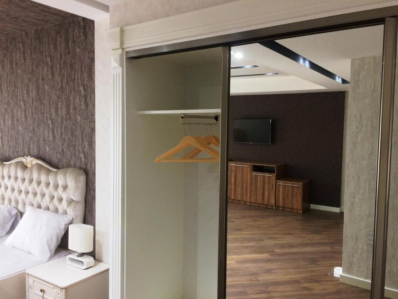 Park Azure Apartment Deluxe 2 Bedroom บากู ภายนอก รูปภาพ